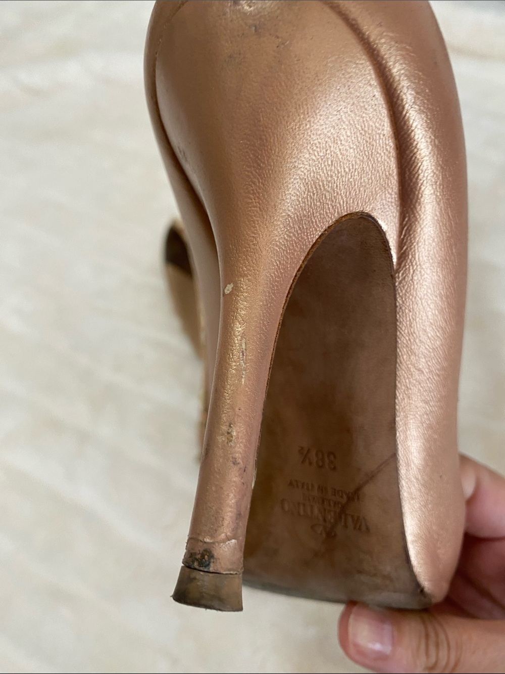 Valentino Metallic Rose Gold Pyramid-Stud Pointed heels - Picture 8 of 13